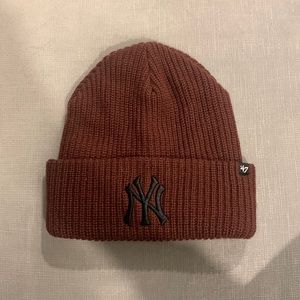 47 brand maroon and black knit beanie hat NY Yankees